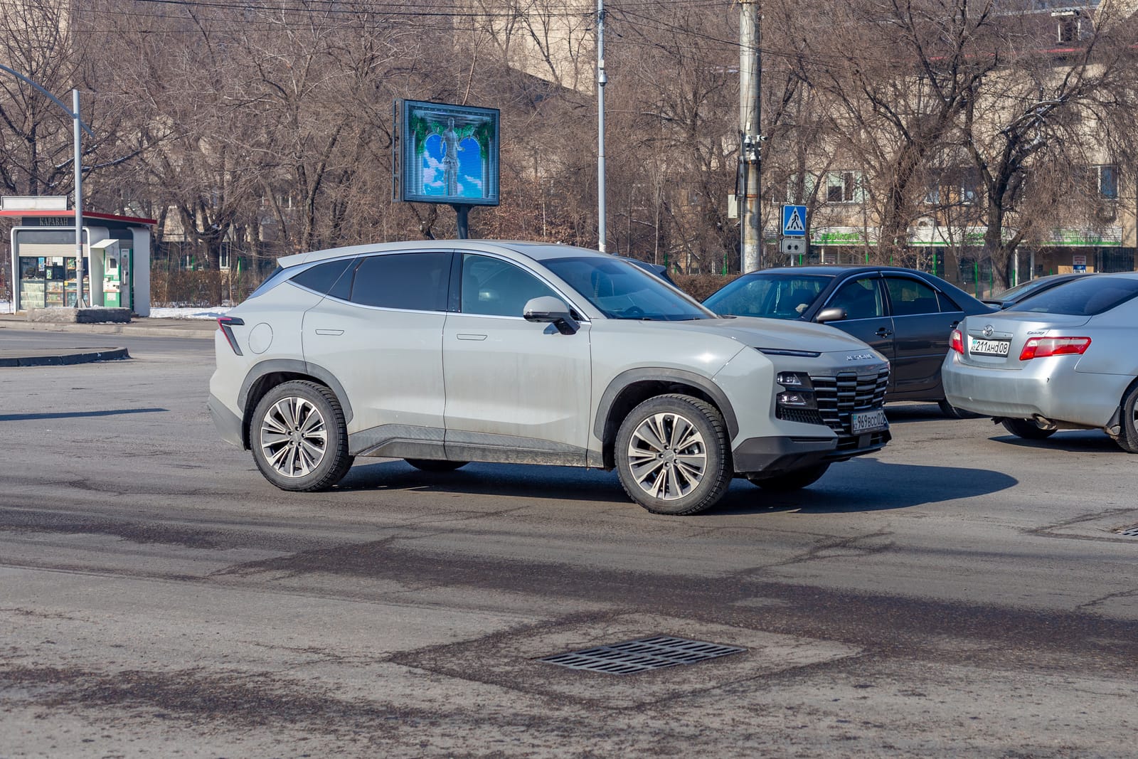 A Jetour Dashing, one of the four models in the financing deal, on a street in Almaty, Kazakhstan (file photo; not taken in Kenya).